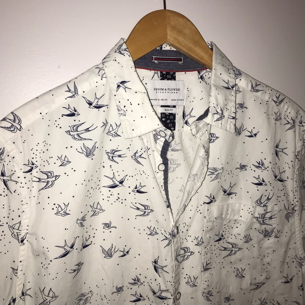 Denim & Flower White and Blue Bird Print Casual Button Down Shirt